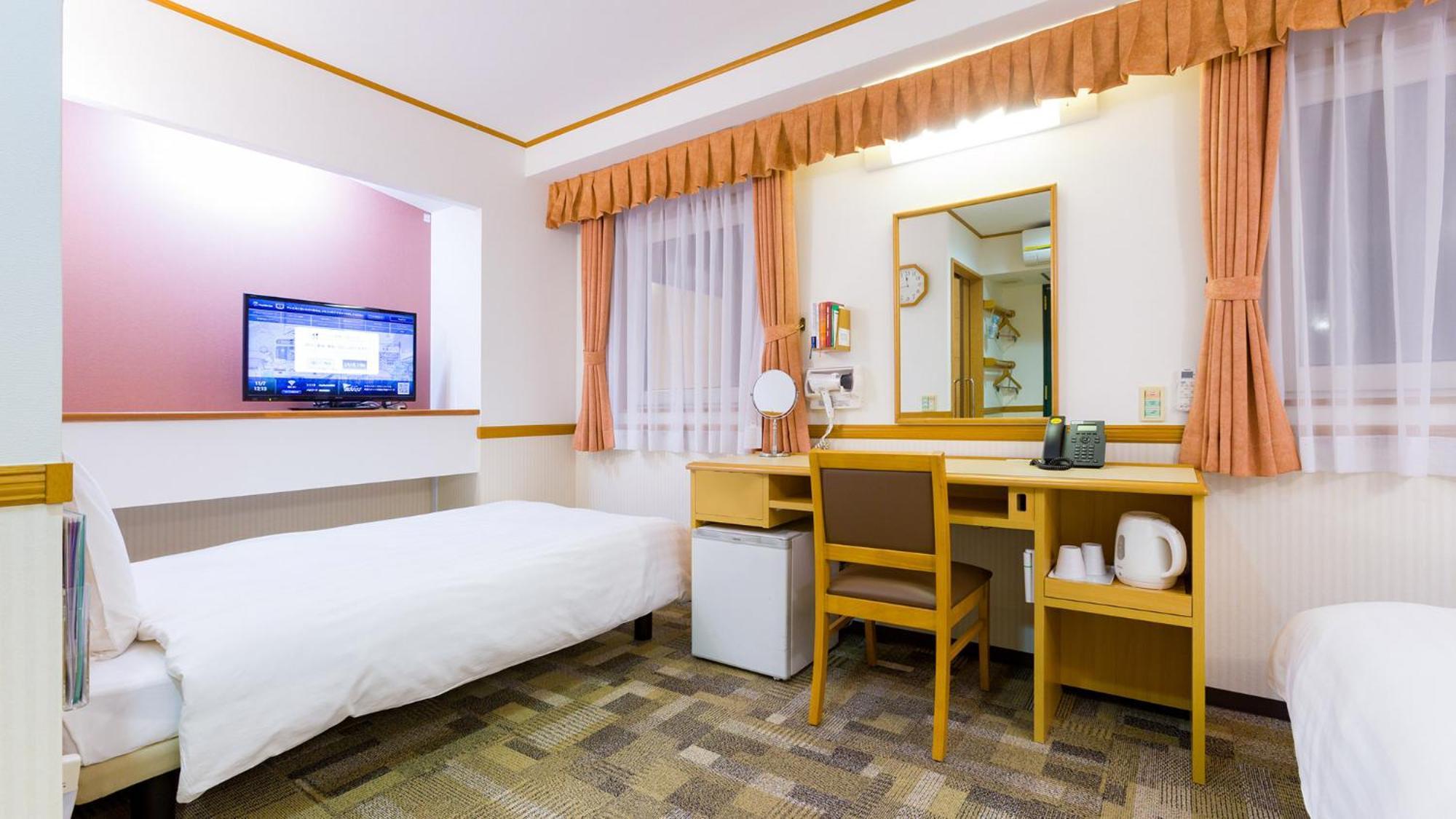 Toyoko Inn Toyohashi Eki Higashi Guchi Quarto foto